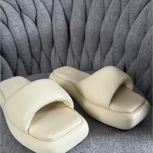 Hanifa Zoe Padded Slides